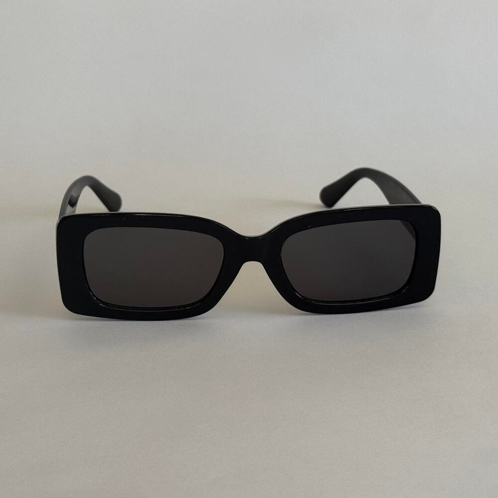 Y2K Black Square Sunglasses Grey Lens Unisex Modern Streetwear UVA UVB